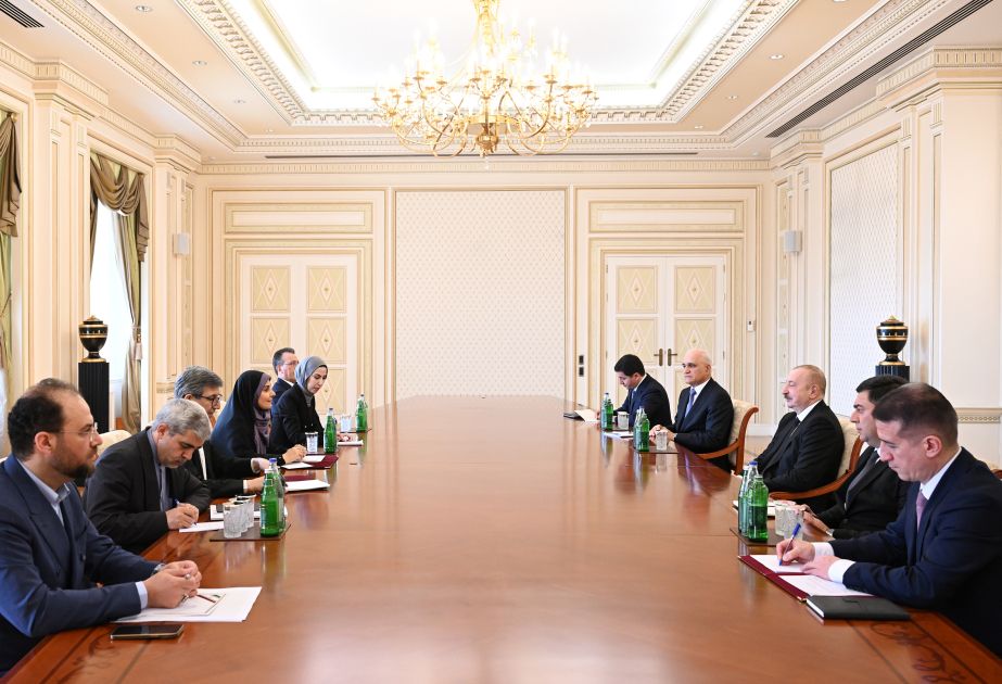 President Ilham Aliyev received Iran's Minister of Roads and Urban Development [VIDEO]