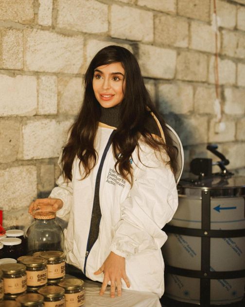 Leyla Aliyeva and Arzu Aliyeva meet with participants of "Young Beekeeper" project in Gabala [PHOTOS]
