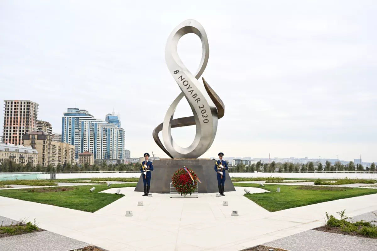 Romanian Senate Acting Chairman Mircea Abrudea visits Victory Park in Baku [PHOTOS]