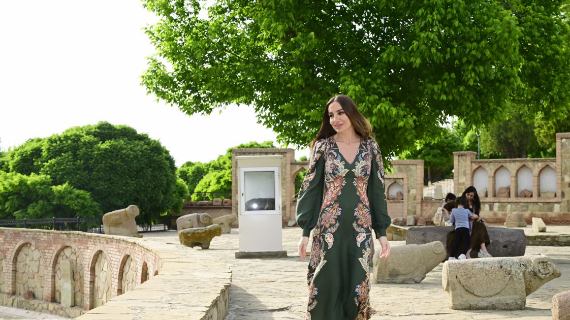 Slider Image 1