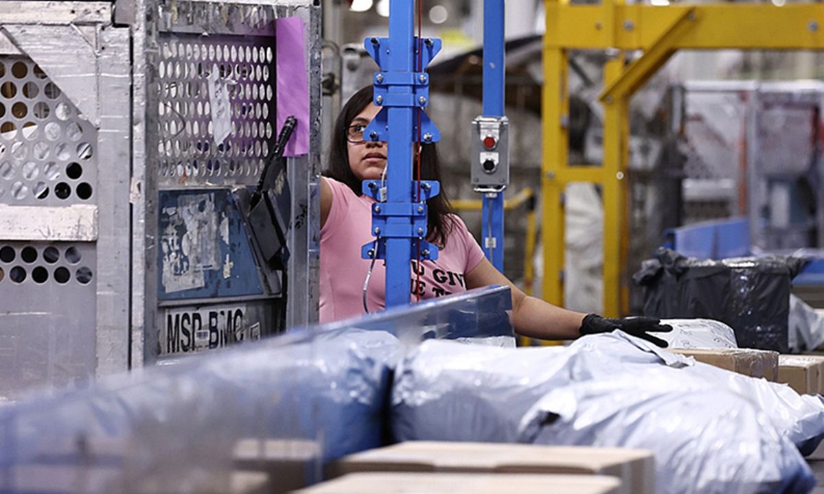 Washington halts duty-free access for low-value goods from China and Hong Kong