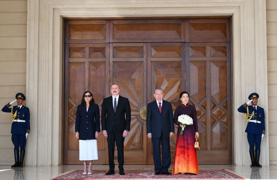 Official welcome ceremony held for Gen Sec of Vietnam's Central Committee of Communist Party [PHOTOS]