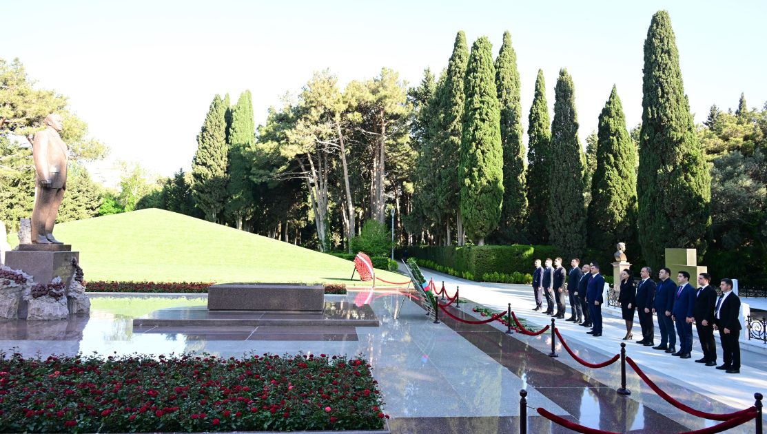 Nakhchivan representation honors National Leader Heydar Aliyev on 102nd birth anniversary [PHOTOS]