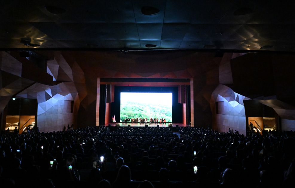 Slider Image 1