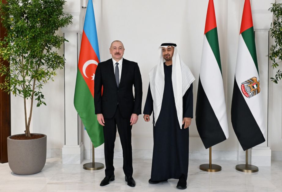 President of UAE makes phone call to President Ilham Aliyev