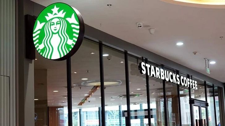 More than 2,000 Starbucks baristas refuse to work due to clothing restrictions