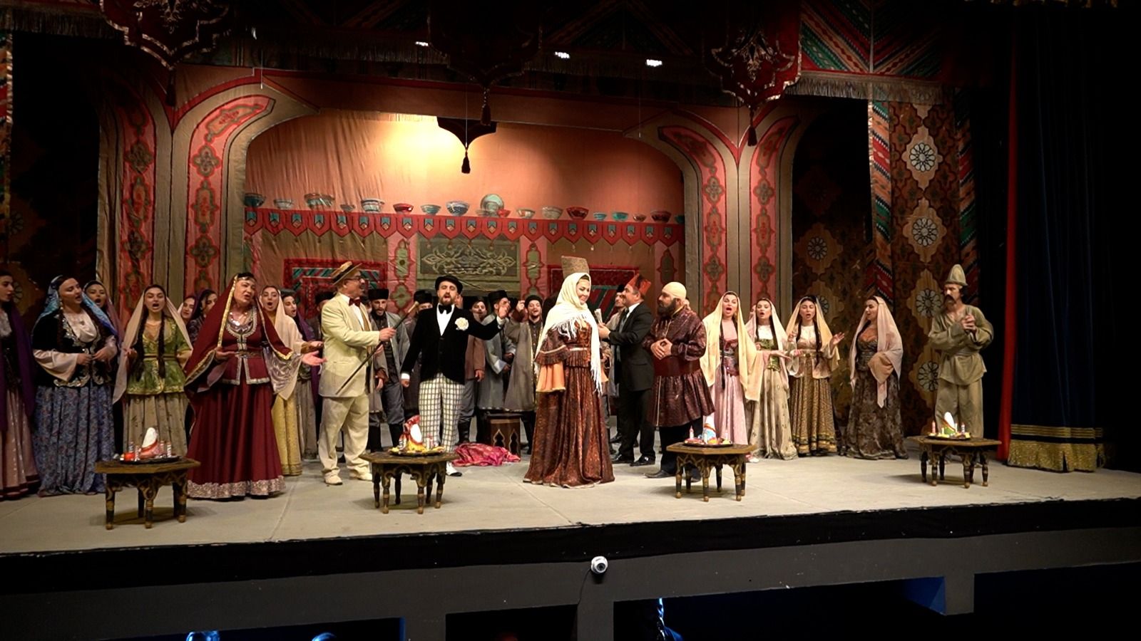 Uzeyir Hajibayli's operetta fascinates audience [PHOTOS]
