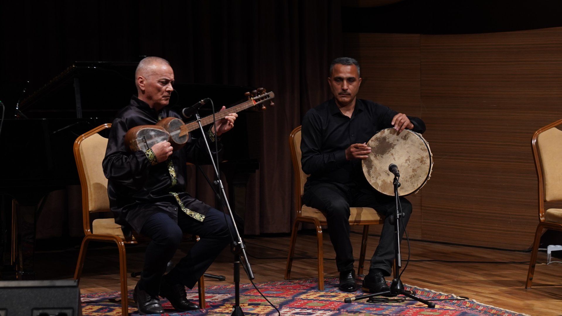 Int'l Mugham Center holds special evening in honor of well-known tar player [PHOTOS]