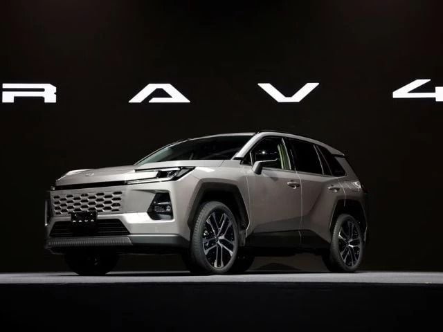 Toyota unveils sixth-generation RAV4 worldwide