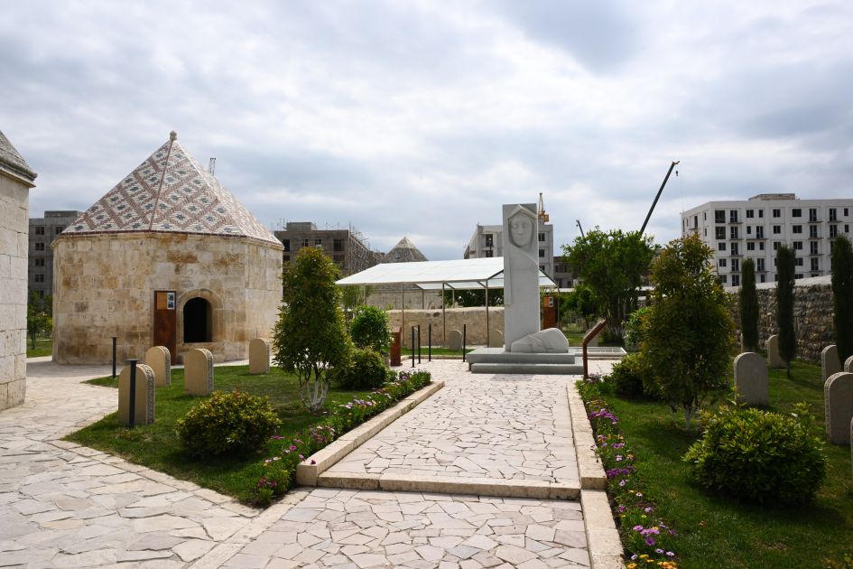 Slider Image 1