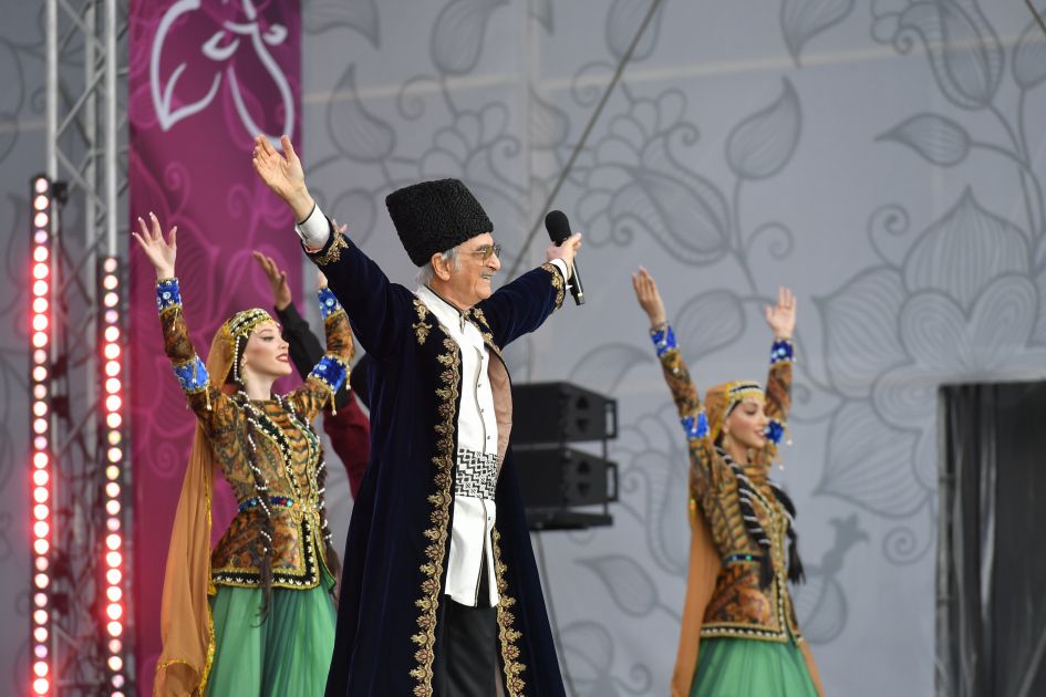 Polad Bulbuloglu's concert takes place within Kharibulbul International Music Festival [PHOTOS]