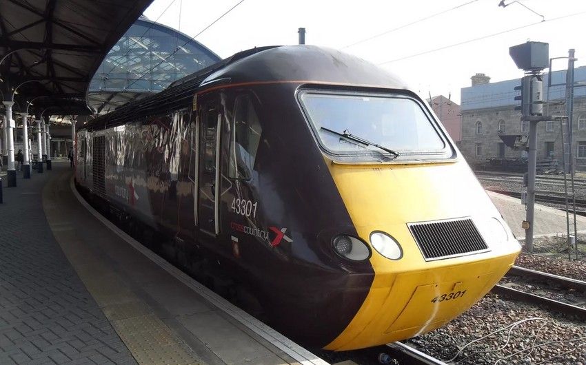 Britain begin to renationalize railways