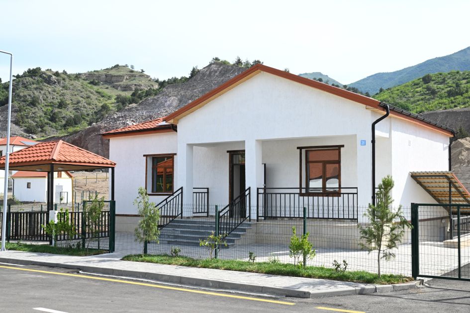 Slider Image 1