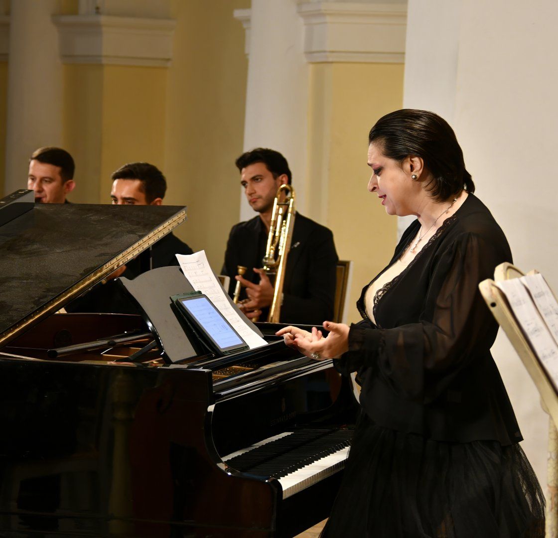 Slider Image 1
