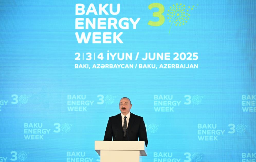 President Ilham Aliyev attends opening ceremony of 30th Caspian Oil and Gas, 13th Caspian Power Exhibitions, 30th Baku Energy Forum [PHOTOS/VIDEO]