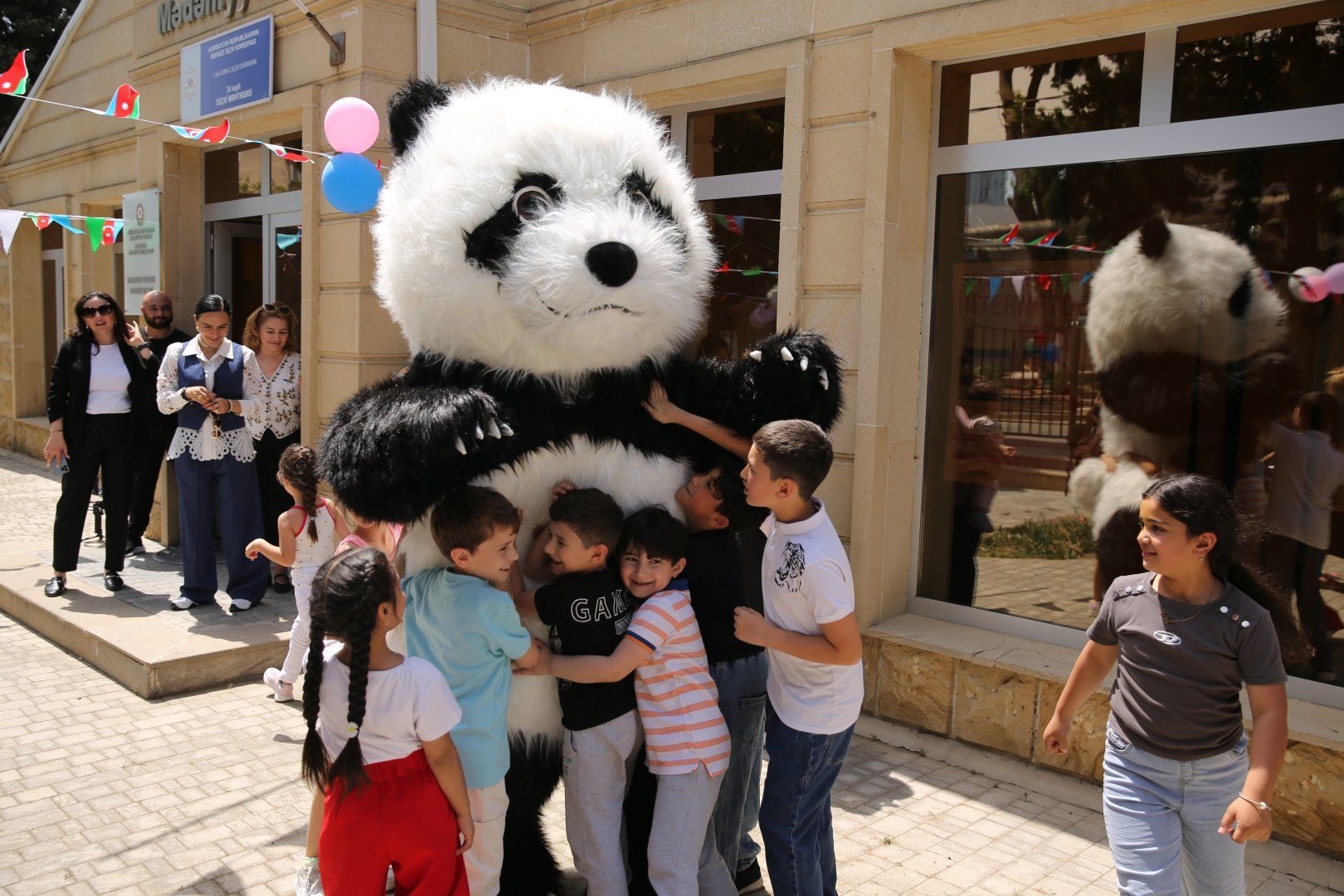 Slider Image 1