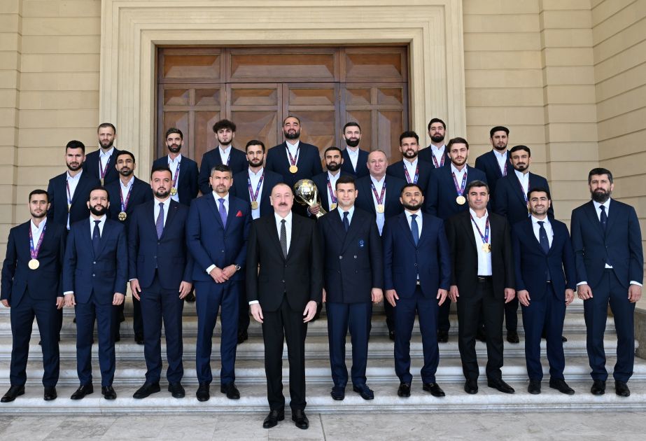 President Ilham Aliyev receives Azerbaijan’s minifootball world champions [PHOTOS]