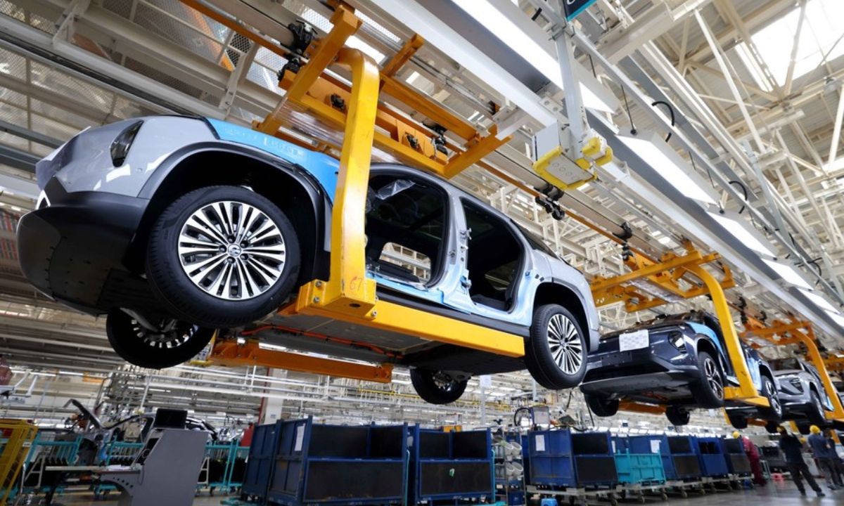 China to promote healthy development of automotive industry: commerce ministry
