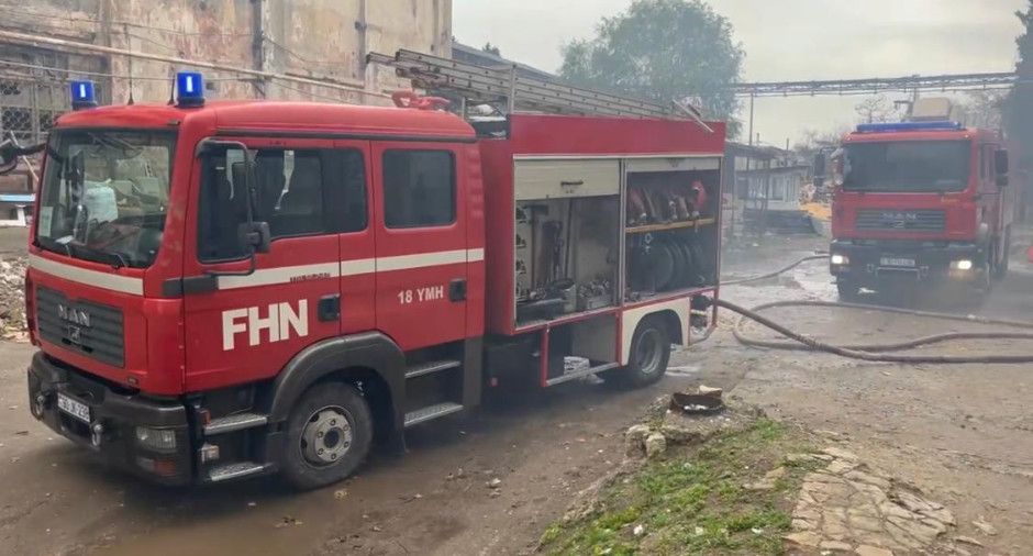 Sabunchu Market fire destroys several shops, no spread reported