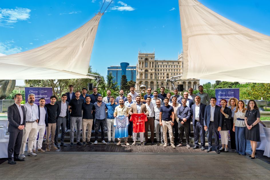 Azercell welcomes World Champions [PHOTOS]