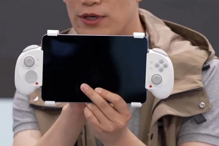 Redmi unveil its first gamepad for smartphones