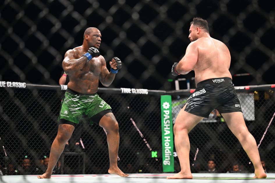 UFC makes historic debut in Baku with 24 fighters and 12 victors [PHOTOS]