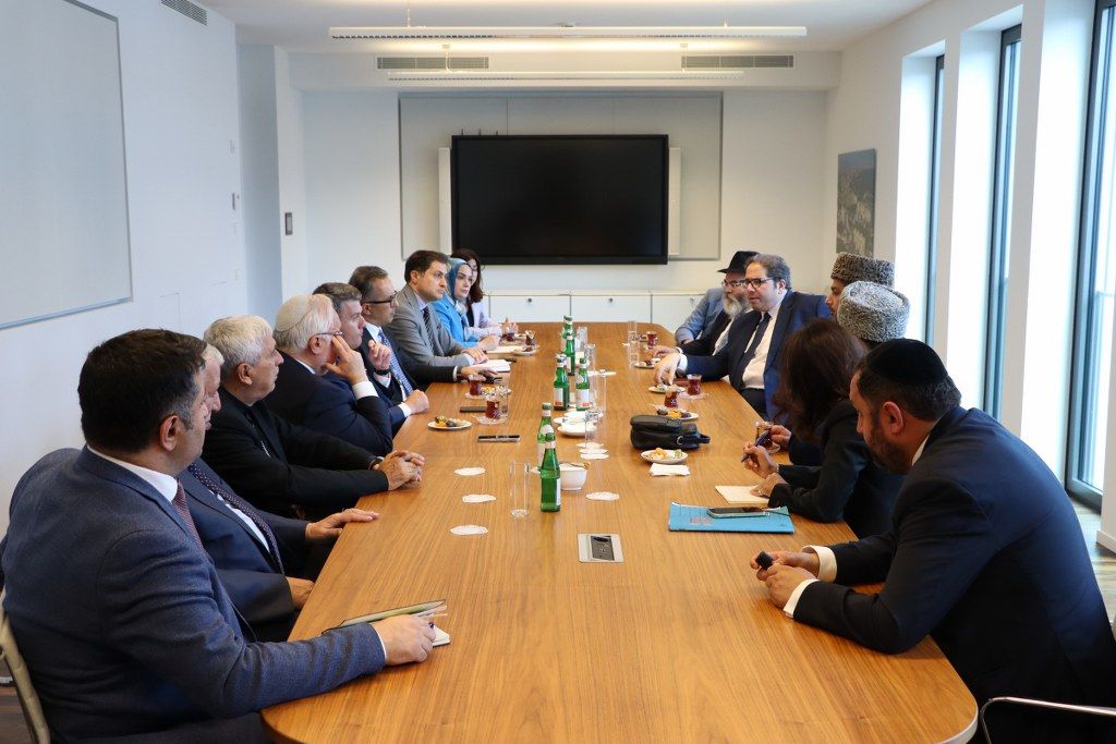 Azerbaijani delegation meets with reps of various religious denominations in Germany