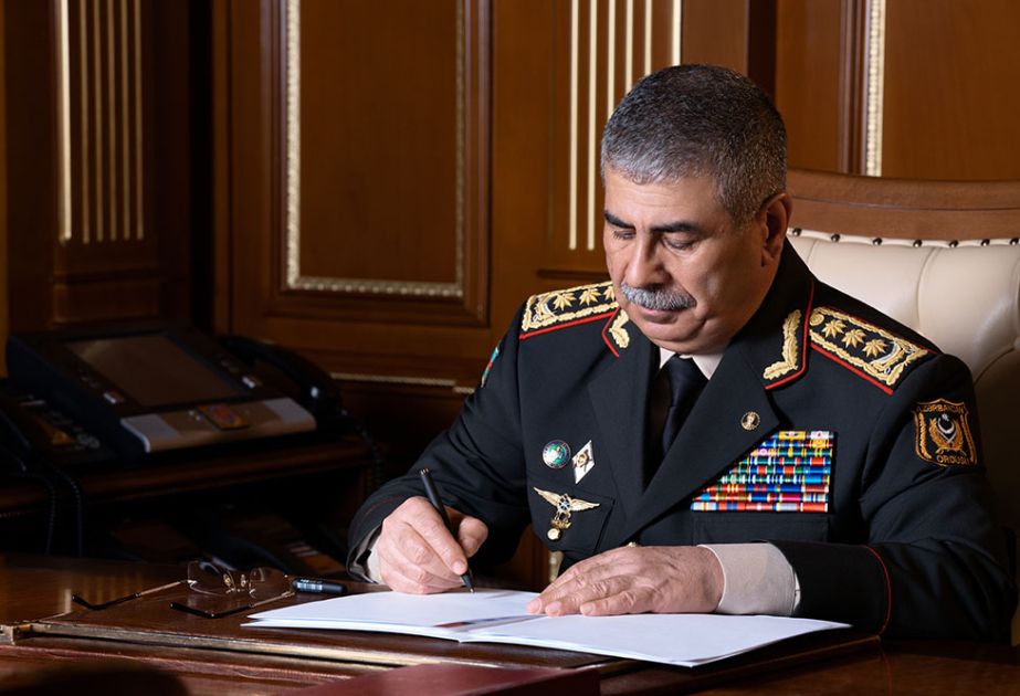 Azerbaijan Defense Minister expressed condolences to Pakistani side