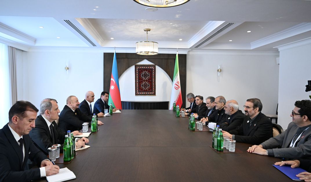 President of Azerbaijan Ilham Aliyev begins his meeting with Iranian President Masoud Pezeshkian in Khankendi
