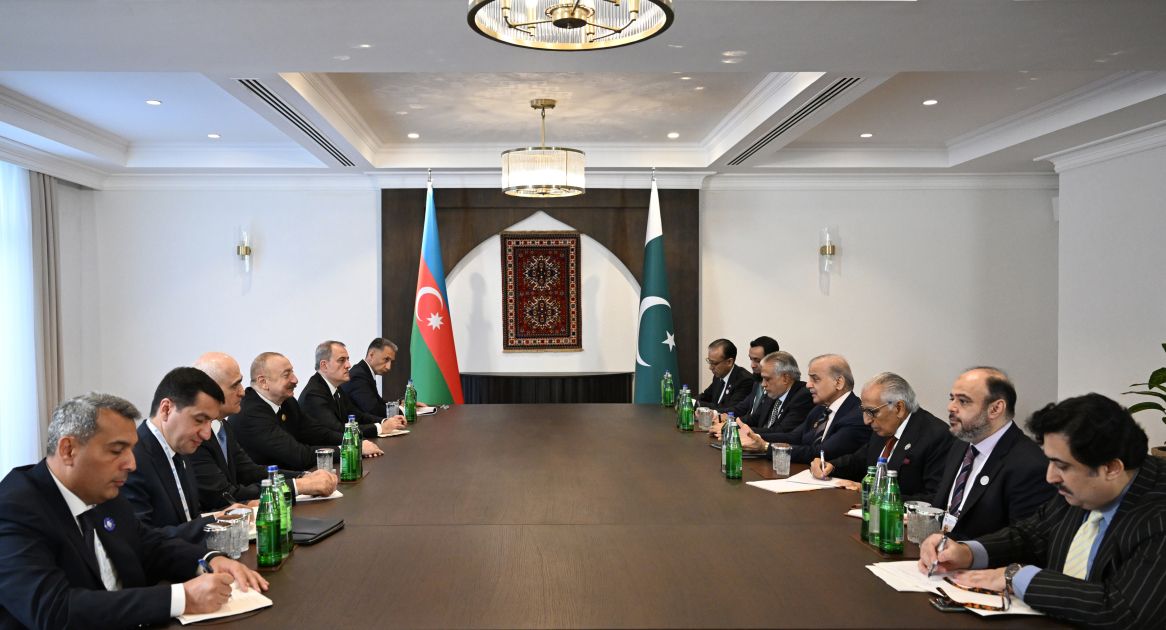Azerbaijani President meets with Prime Minister of Pakistan in Khankendi