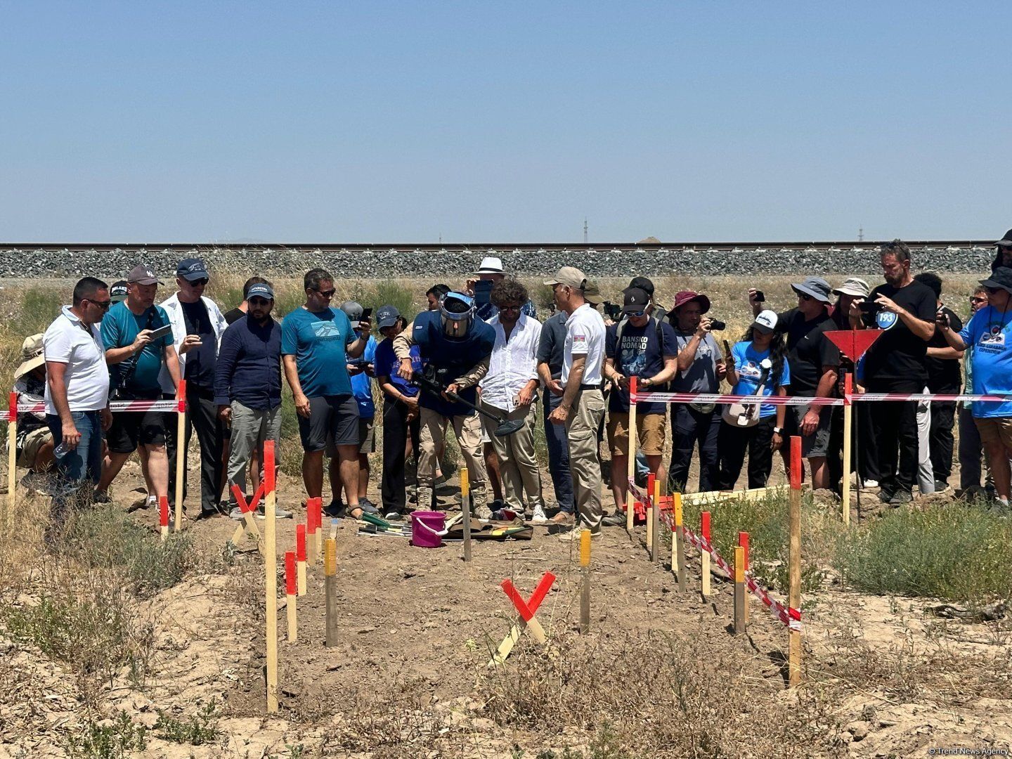 World-famous travelers visit mine clearance site in Azerbaijan’s Jabrayil region