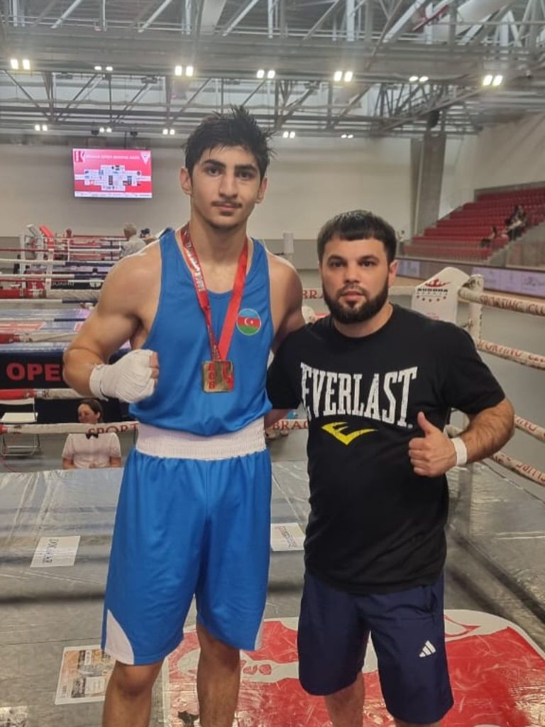 Azerbaijani Boxer Claims Gold At International Tournament PHOTO 
