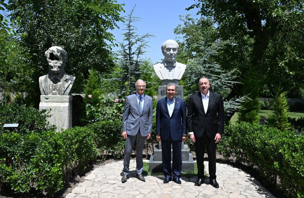 President Ilham Aliyev, Chairman of Turkmenistan’s Halk Maslahaty visit Bulbul House Museum in Shusha [PHOTOS/VIDEO]