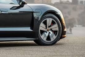 Hankook Tire to provide high-performance EV tires for Porsche Macan