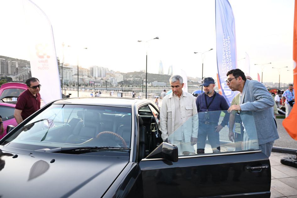 “Legends of the Night” racing event electrifies Baku with thrills and speed [PHOTOS]