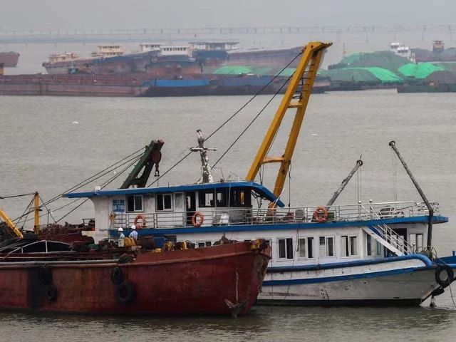 Death toll climbs to 38 after tourist boat capsizes in Vietnam