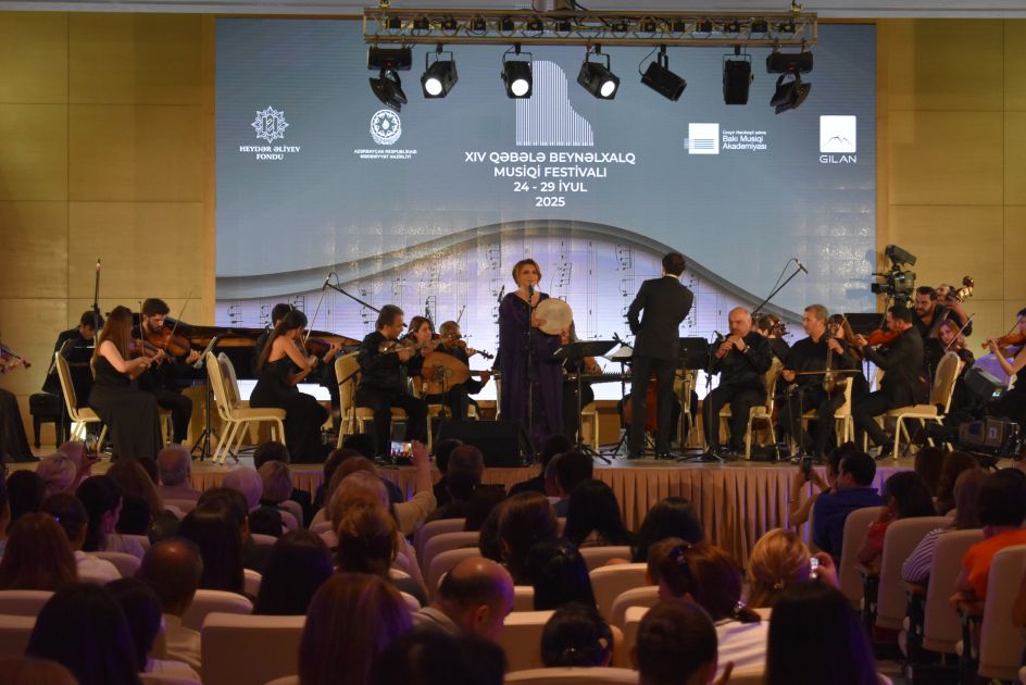 Renown mugham singer delights audience at Gabala Int'l Music Festival [PHOTOS]