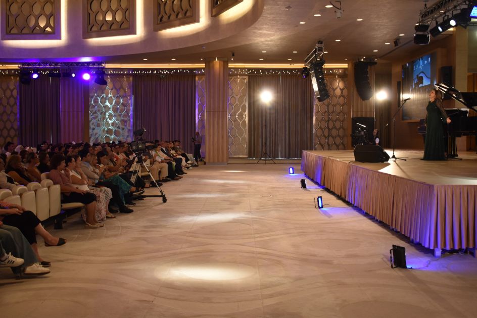Slider Image 1