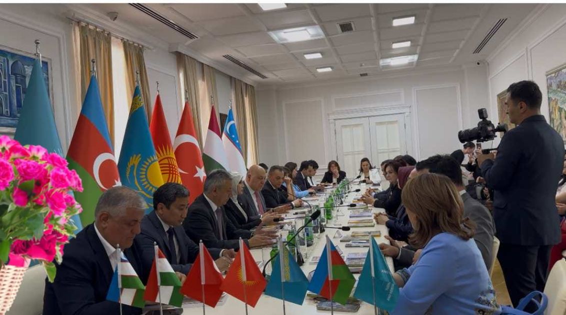 Round table held to explore Azerbaijan-Uzbekistan cultural and literary ties [PHOTOS]