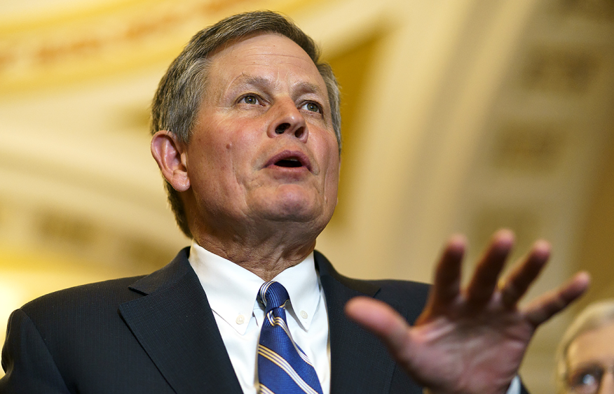 U.S. senator calls for Armenia-Azerbaijan peace deal, praises Trump’s role