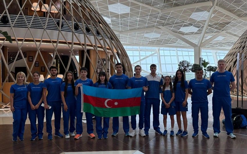 Azerbaijani table tennis players depart for training camp in China