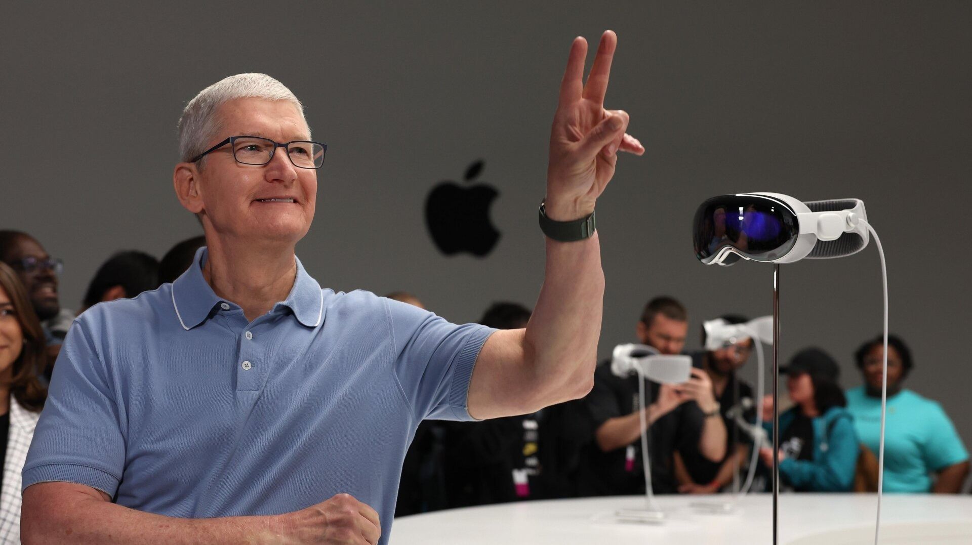 Apple and Synchrony unveil groundbreaking neural interface