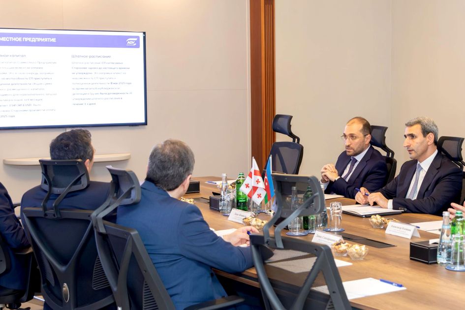 Azerbaijan, Georgia strengthen rail ties to boost Middle Corridor freight efficiency [PHOTOS]