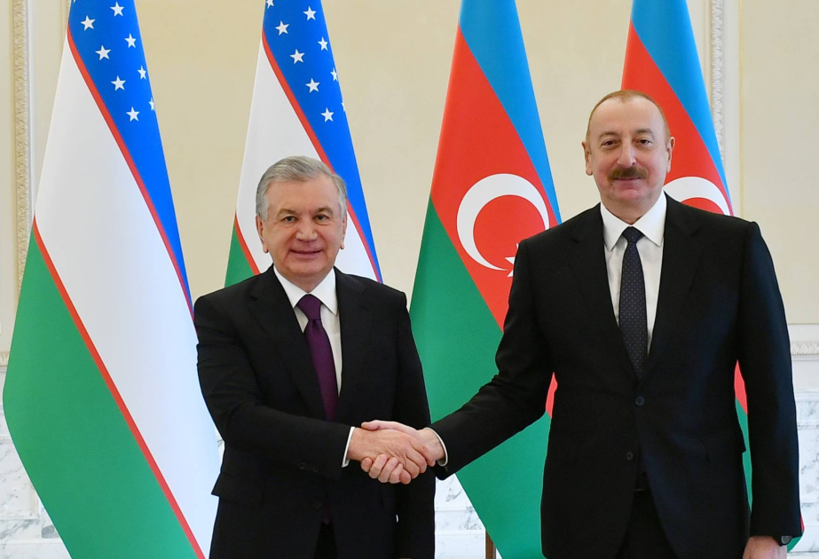 President Ilham Aliyev makes phone call to Shavkat Mirziyoyev