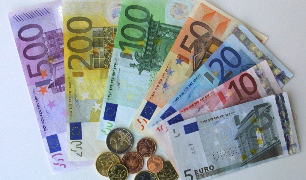 Euro Zone bond supply hits yearly low amid Italy and Portugal auction cancellations