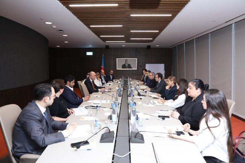 Azerbaijan, Arab Coordination Group explore new investment opportunities