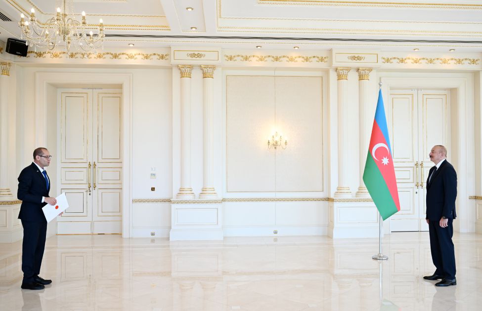 President Ilham Aliyev receives credentials of Israel’s newly appointed ambassador [PHOTOS]