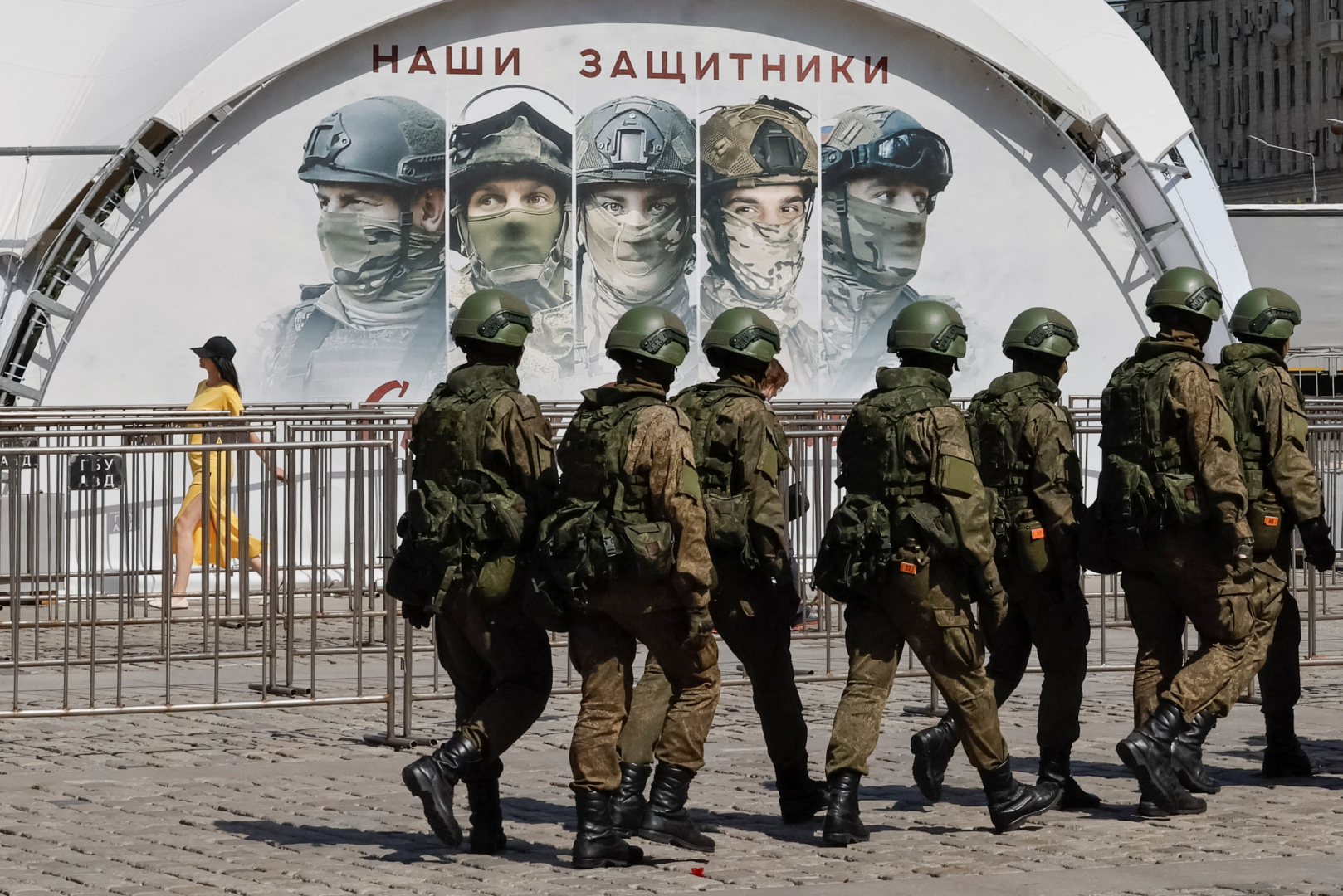 Russian soldiers accused of faking injuries for bonuses while fighting in Ukraine