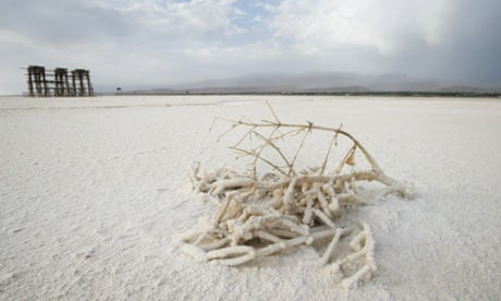 Lake Urmia in Iran’s West Azerbaijan province completely dries up [PHOTO]