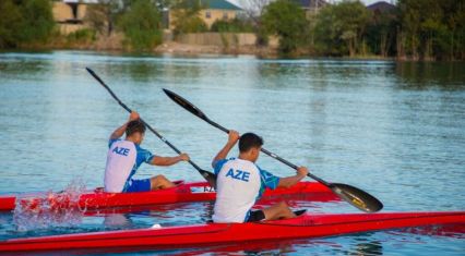 Azerbaijani rowers continue training for CIS Games [PHOTOS]